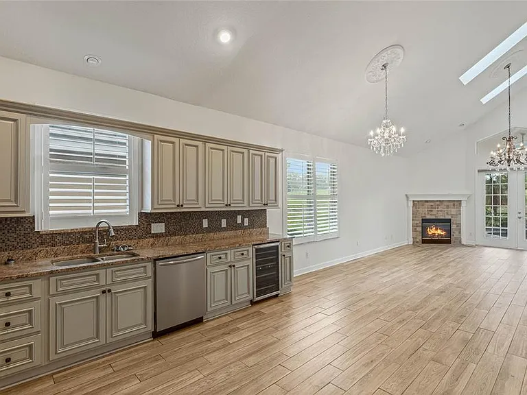 7284 Hawksnest Blvd — Photo 7