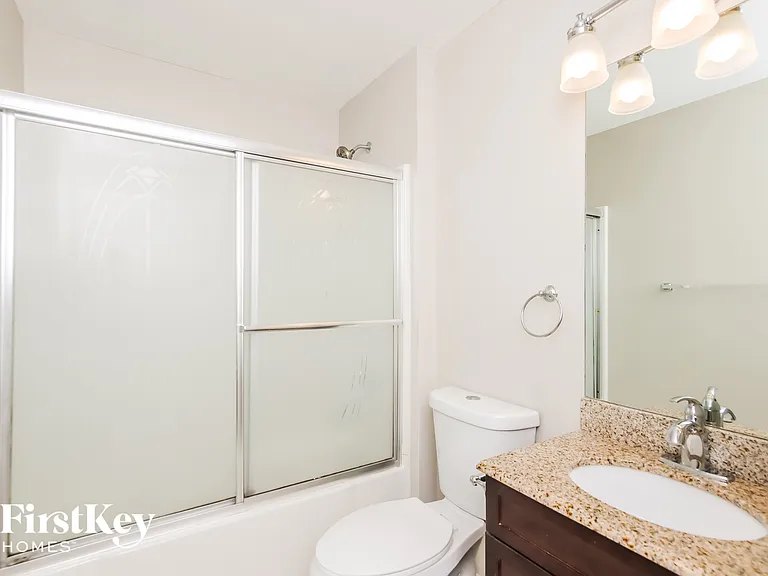 1932 Gloria Cir NE — Photo 13