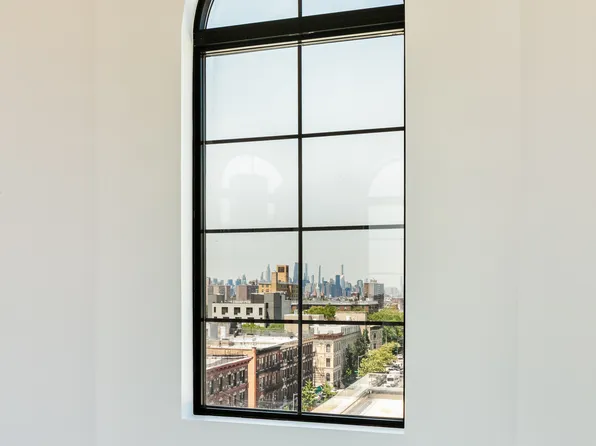 788 Willoughby Avenue image 9 of 19