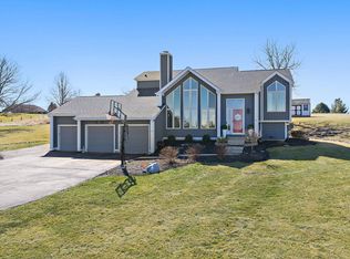 45W169 Hillview Ln, Hampshire, IL