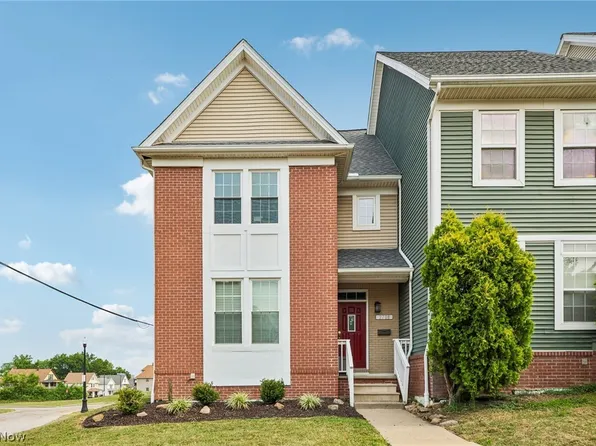 2708 Martin Luther King Jr Dr, Cleveland, OH 44104