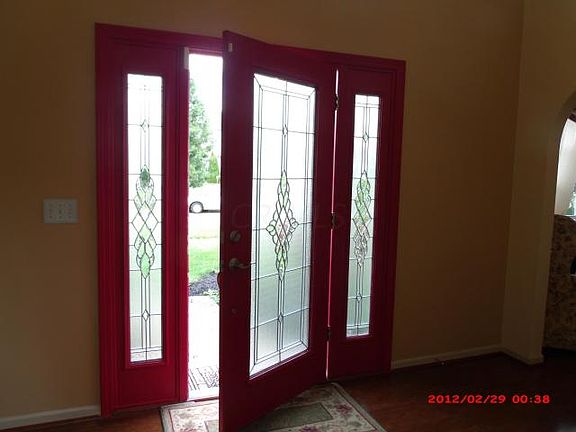 5th image of 221 Monarch Dr