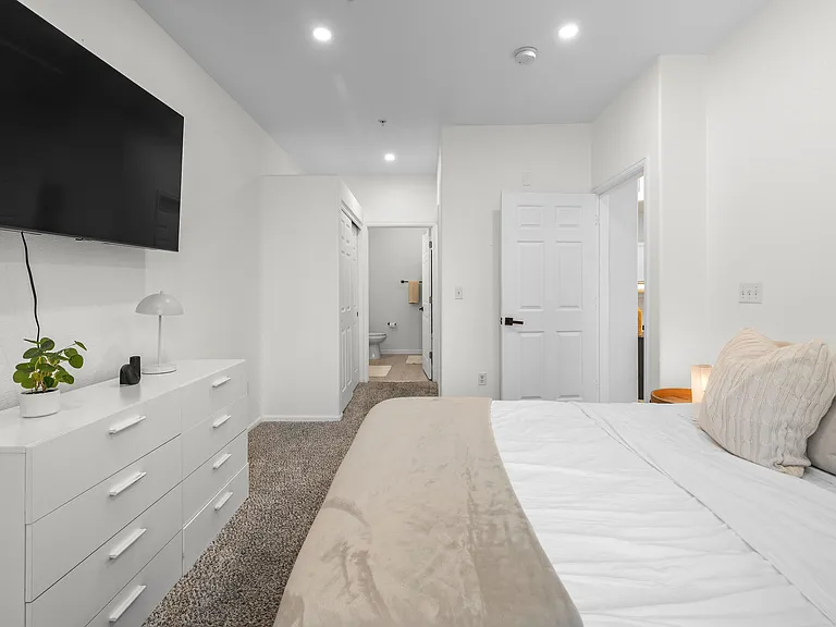 5255 Memphis St #1007 — Photo 13