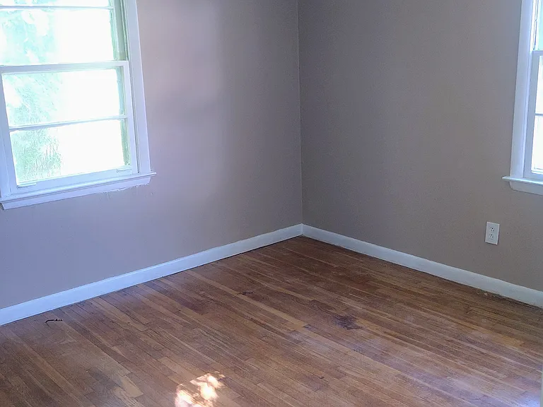 2626 Vucrest Ave — Photo 7