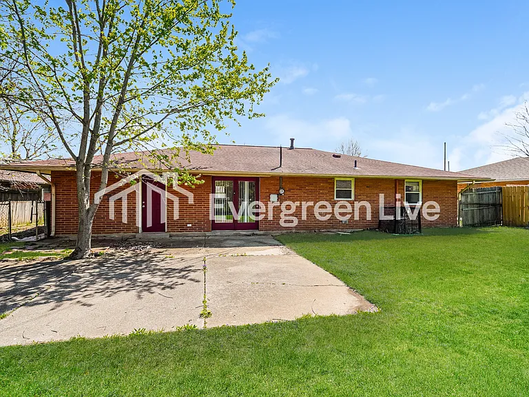 6868 Gilette Dr — Photo 14