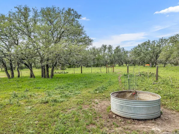 000 Levi Road, Harper, TX 78631