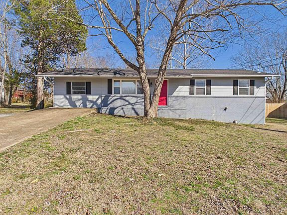 2nd image of 433 Louann Dr
