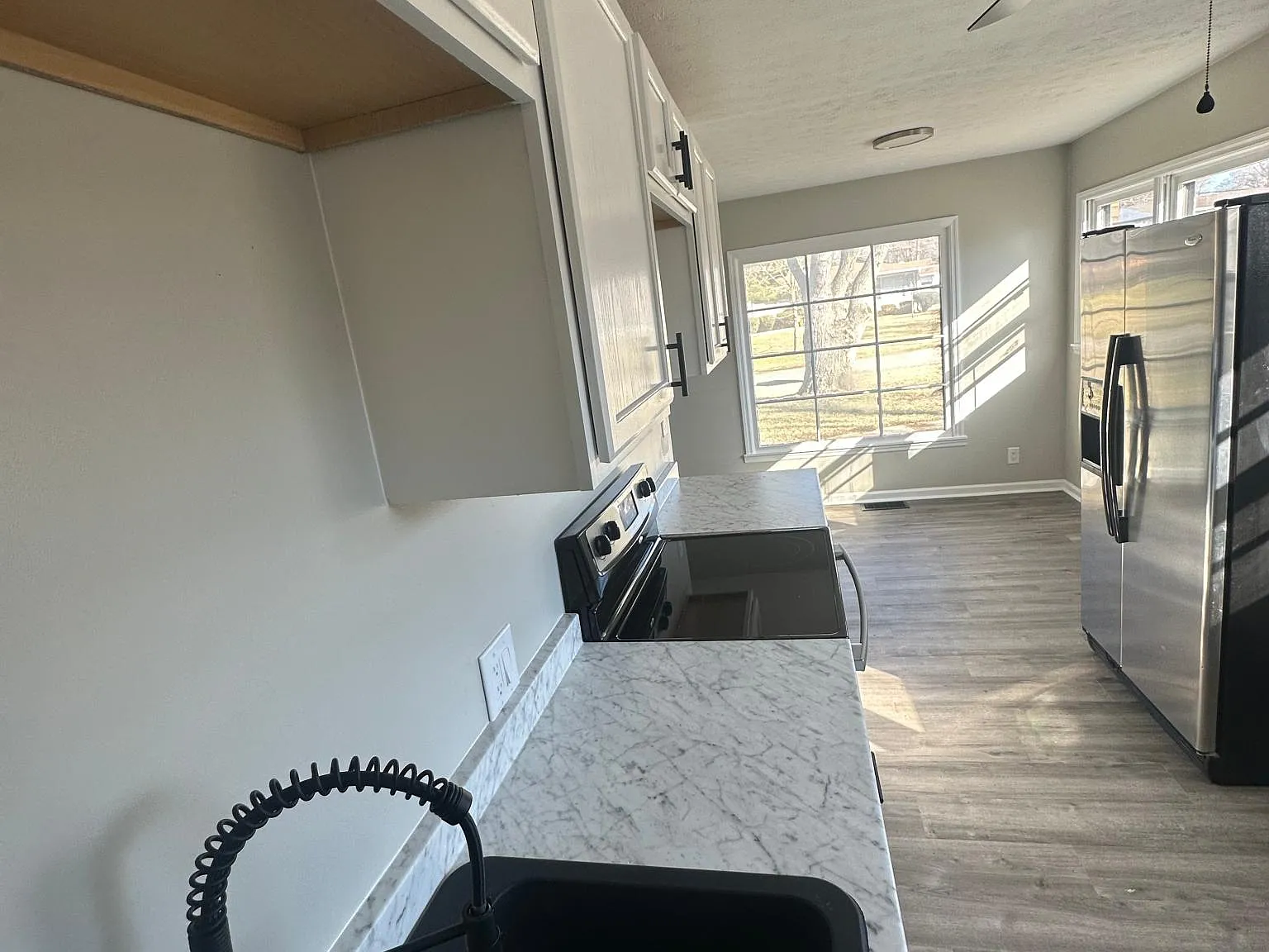 3 bed, 1850 sqft, $1,950 — Photo 2