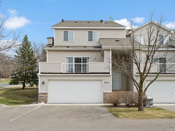 955 Santa Vera Dr, Chanhassen, MN 55317