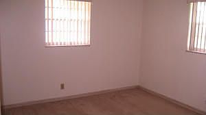 4th image of 2125 SW Park Dr