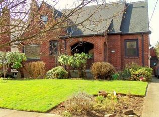 1915 SE 22nd Ave, Portland, OR 97214