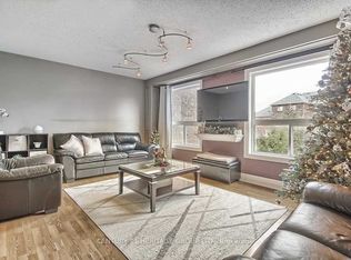 17 Stiles Ave, Aurora, ON L4G 7N3