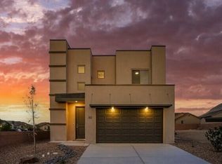 312 Wyatt Ave SW, Los Lunas, NM 87031