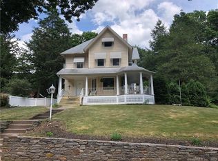 34 N Park St, Ellington, CT 06029