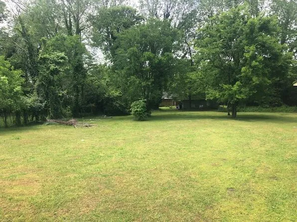 1715 Stanfiel St, Chattanooga, TN 37406