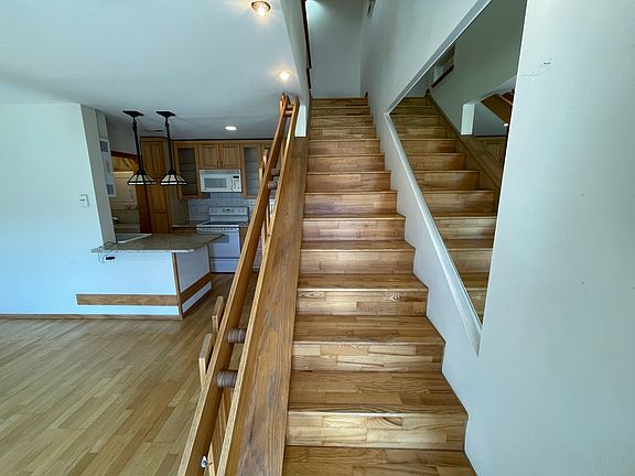 2nd image of 1285 Wyndham Ln APT 103