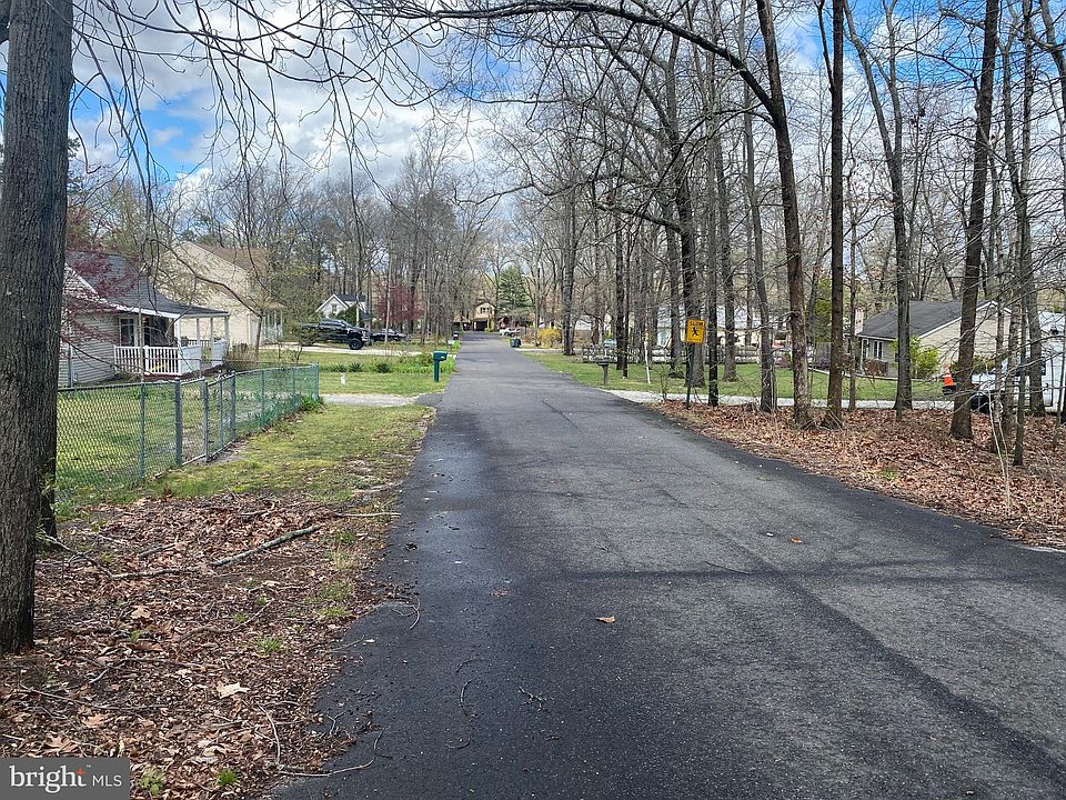 2nd image of 0 10th Ave