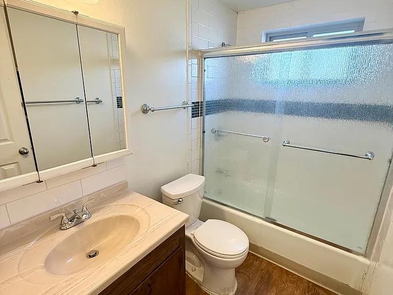 1419 Coffman St — Photo 29