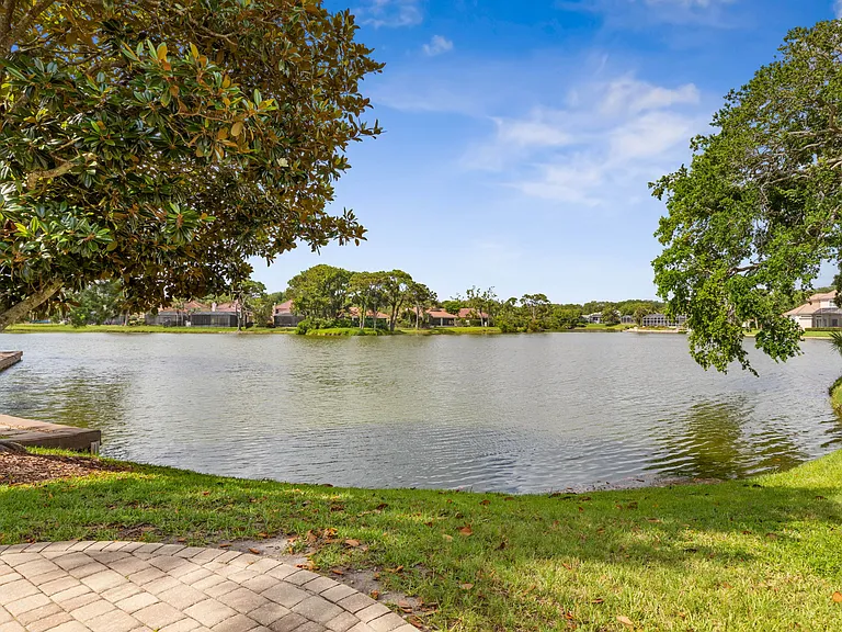 16 Marbella Ct — Photo 29