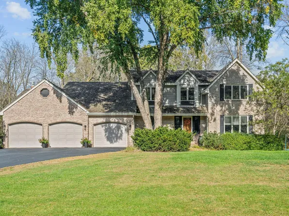 725 Dickey Lake Dr, Long Lake, MN 55356