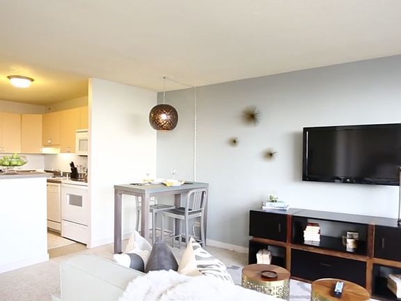 3rd image of 1215 S Michigan Ave #2605
