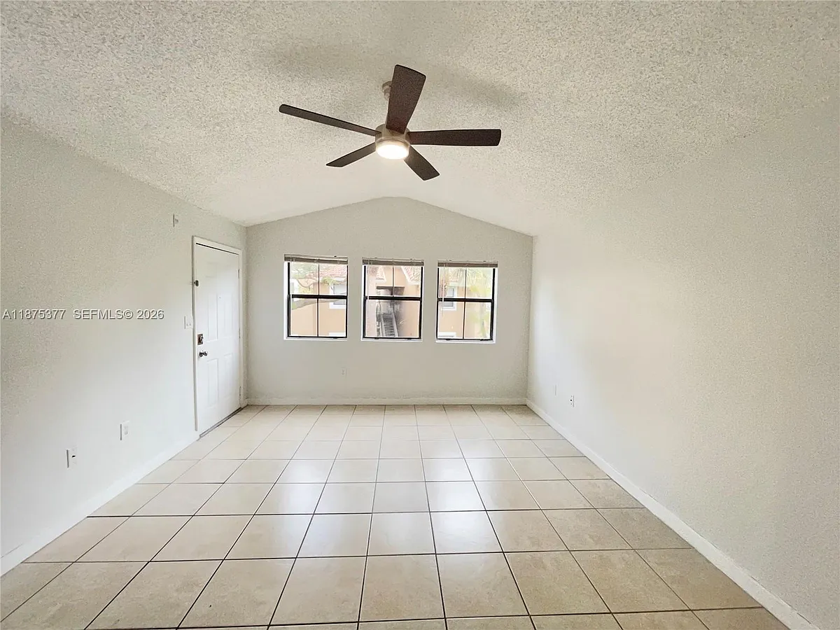 Building Photo - 15591 SW 105th Ter #527