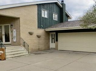 809 W Burns Valley Rd, Winona, MN 55987