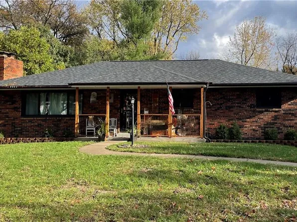 4419 E Haverill Dr, Saint Joseph, MO 64506