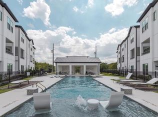 2720 Grand Fountains Dr #F, Houston, TX 77054