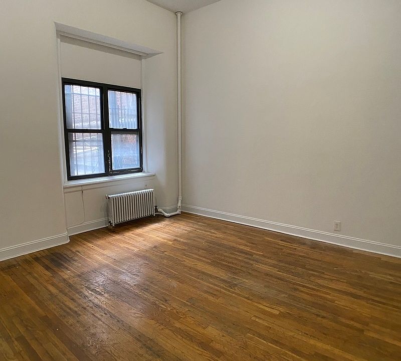 1st image of 212 W 79th St #1A4
