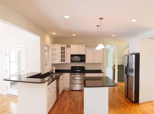 5247 Maplewood Farm Dr, Medina, OH 44256