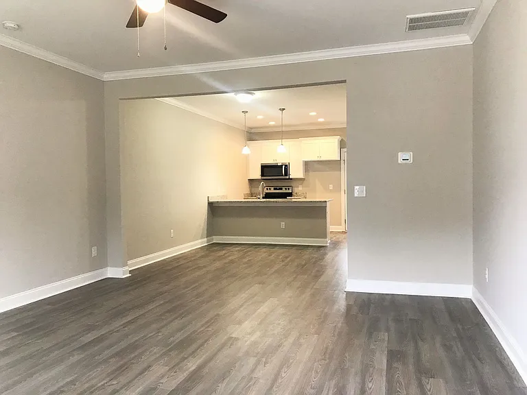 3939 Newhall Dr NW — Photo 3