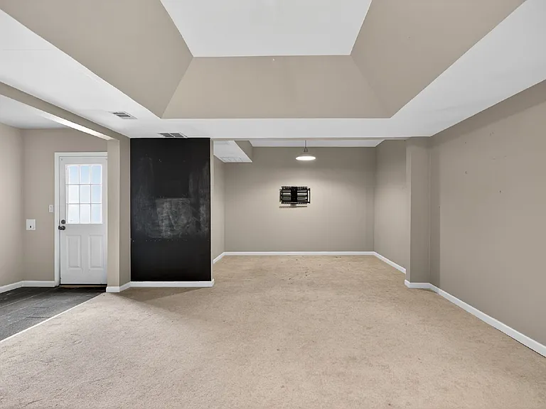 1712 Kenbrook Ct NW — Photo 40