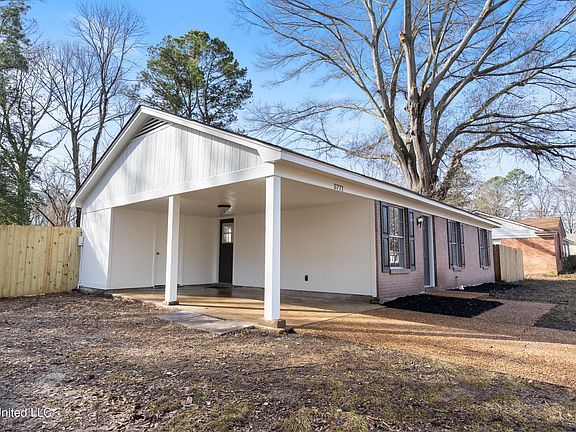 3rd image of 5771 Ashford Dr