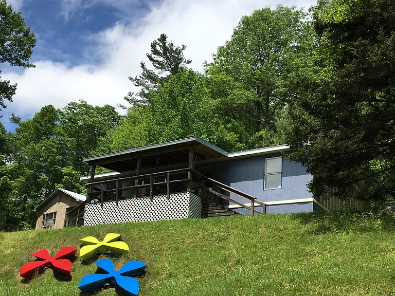 1496 Winklers Creek Rd — Photo 1
