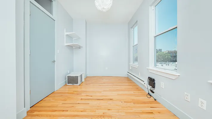 Rented by Nooklyn NYC LLC | media 3