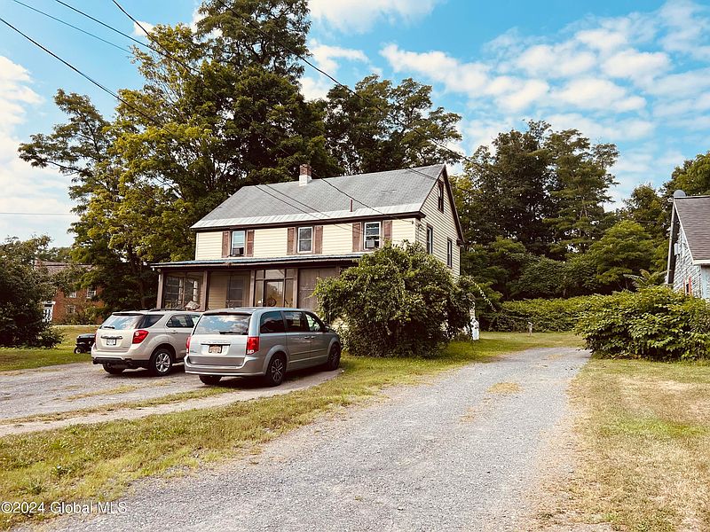 2nd image of 903 Old Mariaville Road