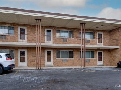 16 N Garfield St #2-L, Lombard, IL, 60148