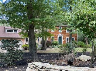 38 Morning Dove Dr, Tiverton, RI 02878