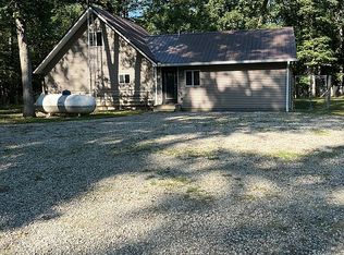 2451 285th St, New London, IA 52645
