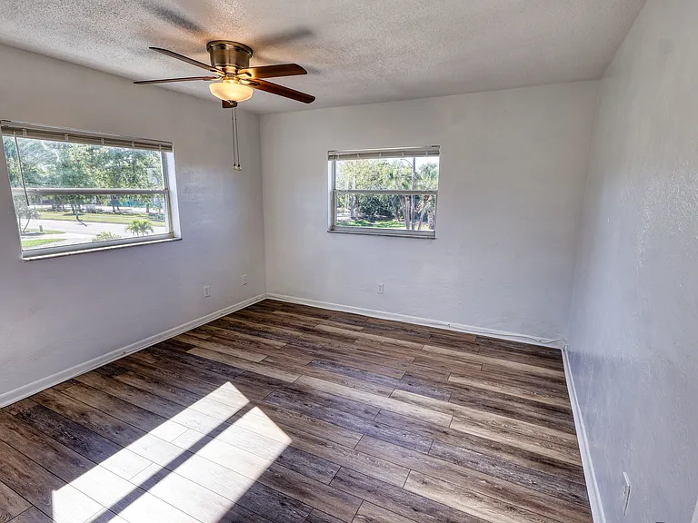 4545 Overlook Dr NE #C — Photo 23