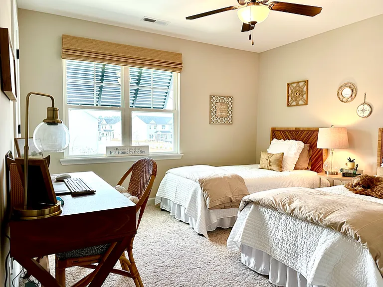 Second Bedroom with Two Twins
