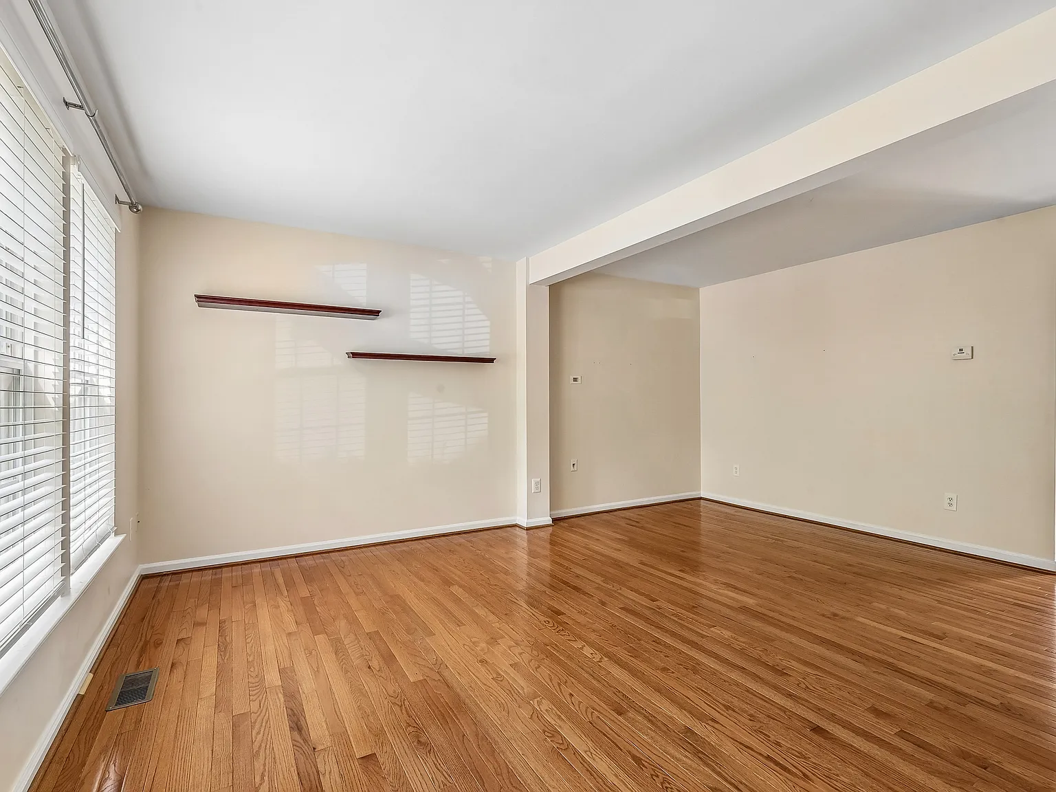 2 bed, 2.5 bath, 1720 sqft, $2,750 — Photo 4