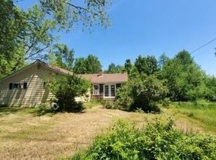 27 Pine St, Guilford, ME 04443