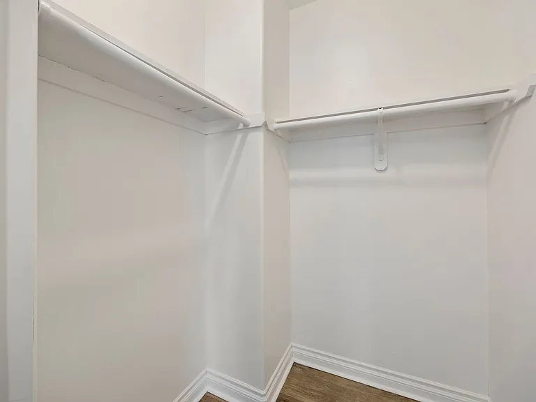 872 N Edgemont St #8721 — Photo 24