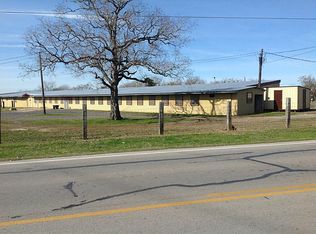 303 Saint John Rd, Schulenburg, TX 78956