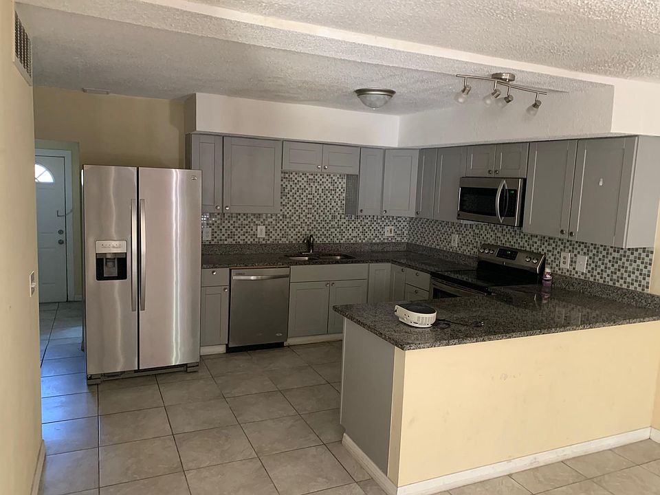 1st image of 2-12702 N 20th St #2