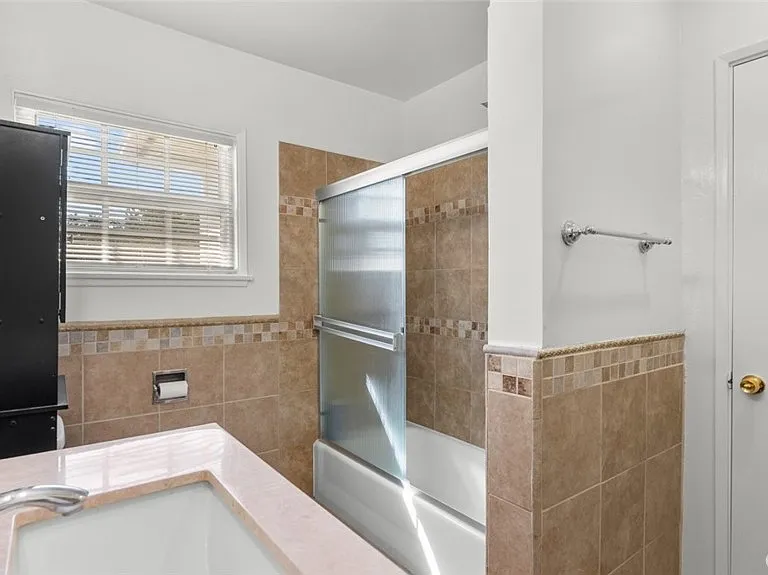 19349 Friar St — Photo 14