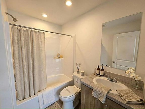 5th image of 444 Walleye Rd #67