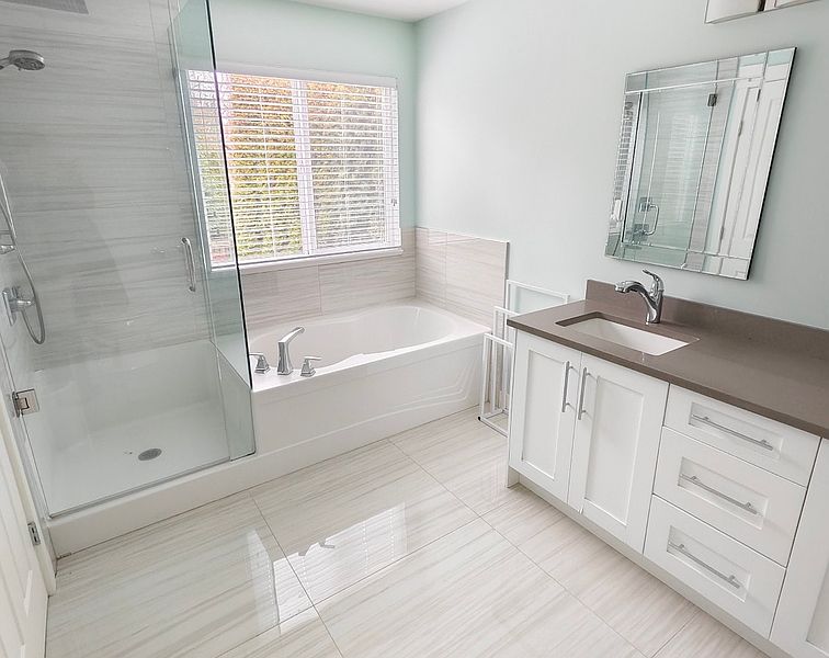 Surrey House for rent - 4 Bedrooms — photo 5